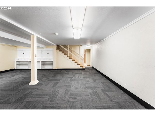 107 E 35TH St, Vancouver, WA 98663