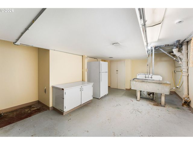 107 E 35TH St, Vancouver, WA 98663