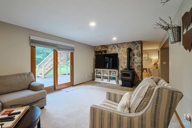 2940 Timberview Drive, Green Twp, OH 45211