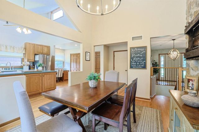 2940 Timberview Drive, Green Twp, OH 45211