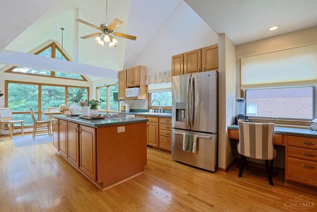 2940 Timberview Drive, Green Twp, OH 45211