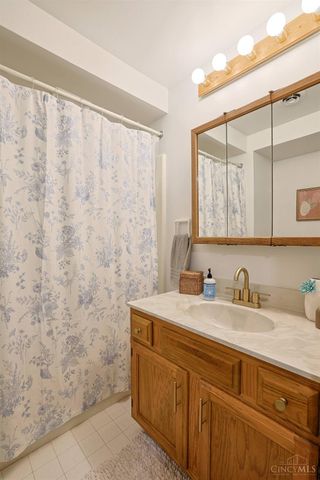 2940 Timberview Drive, Green Twp, OH 45211