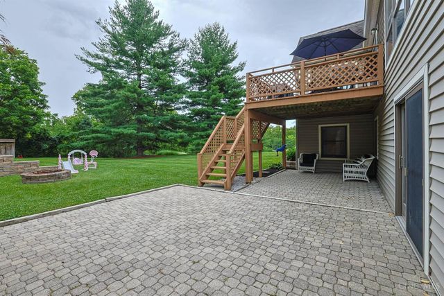 2940 Timberview Drive, Green Twp, OH 45211