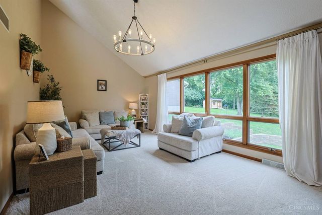 2940 Timberview Drive, Green Twp, OH 45211
