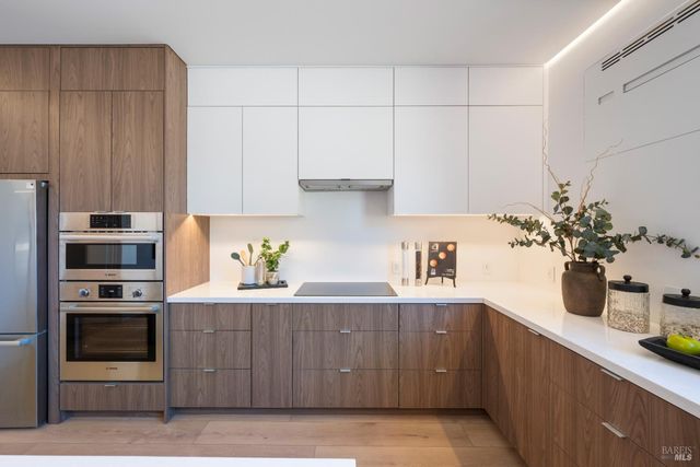 17940 Escalon Dr, Sonoma, CA 95476