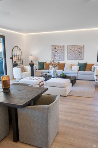 17940 Escalon Dr, Sonoma, CA 95476