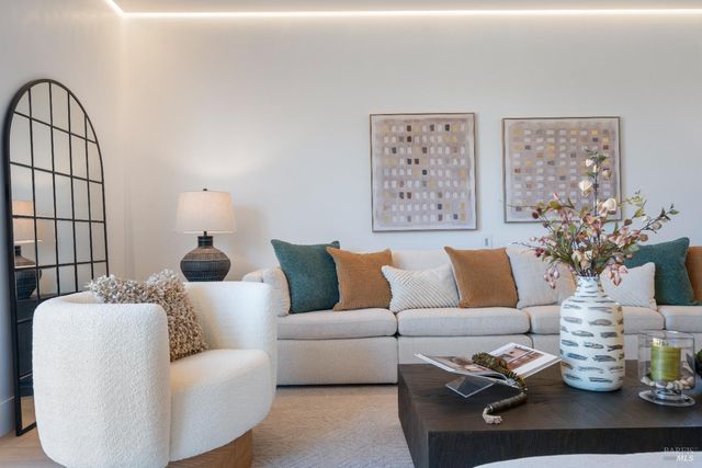 17940 Escalon Dr, Sonoma, CA 95476