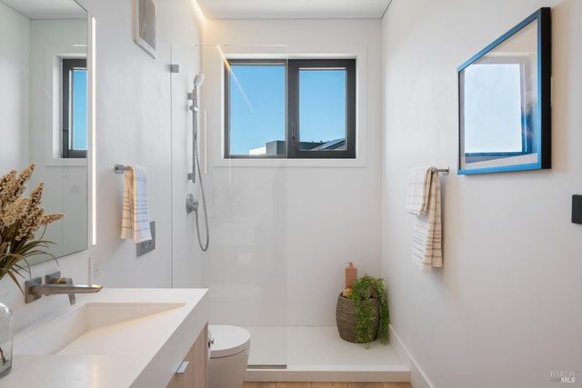 17940 Escalon Dr, Sonoma, CA 95476