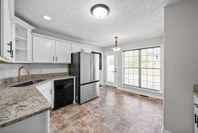 3558 Neena Ct, Clarksville, TN 37042