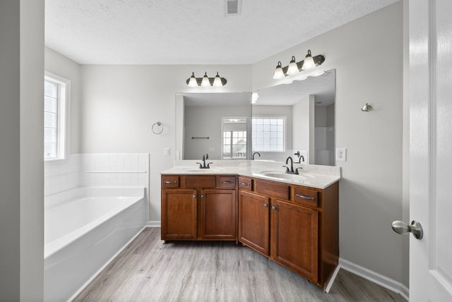 3558 Neena Ct, Clarksville, TN 37042