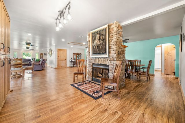 4139 Ashland City Rd, Clarksville, TN 37043