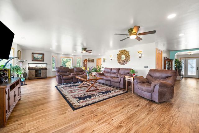 4139 Ashland City Rd, Clarksville, TN 37043