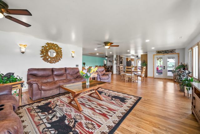 4139 Ashland City Rd, Clarksville, TN 37043
