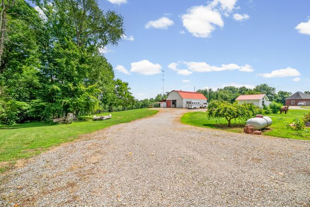 4139 Ashland City Rd, Clarksville, TN 37043
