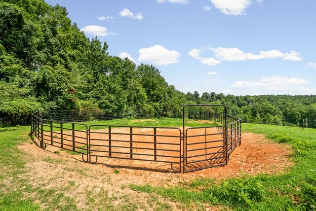 4139 Ashland City Rd, Clarksville, TN 37043
