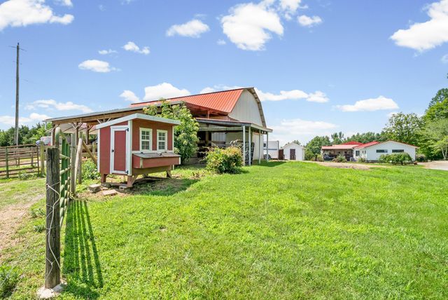4139 Ashland City Rd, Clarksville, TN 37043