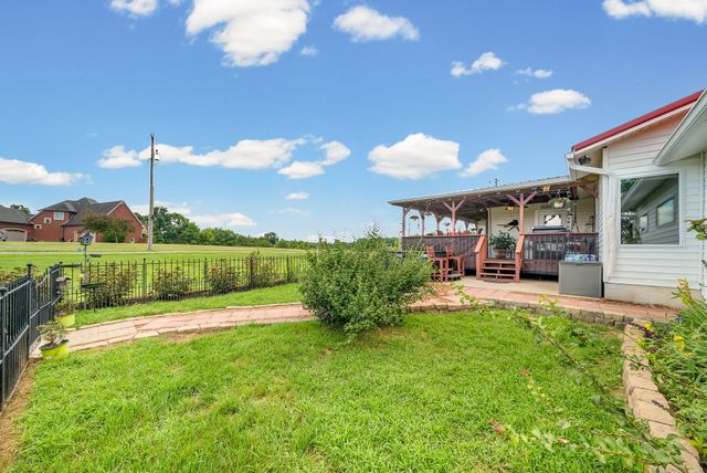 4139 Ashland City Rd, Clarksville, TN 37043