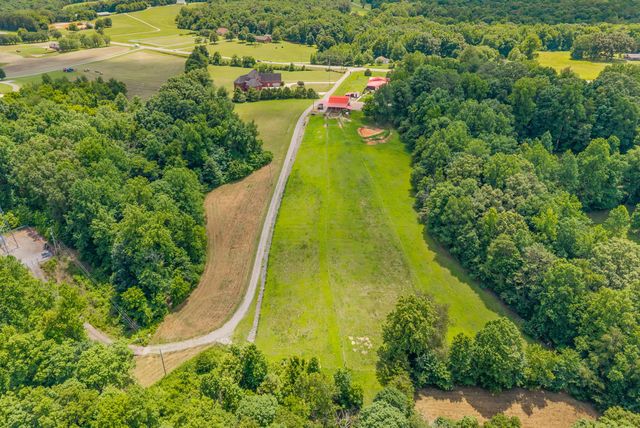 4139 Ashland City Rd, Clarksville, TN 37043