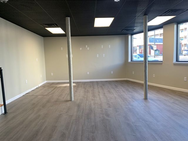 488 Grafton St, Worcester, MA 01604