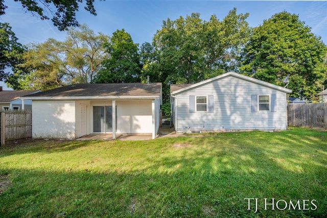 219 Alpine Street, Wayland, MI 49348