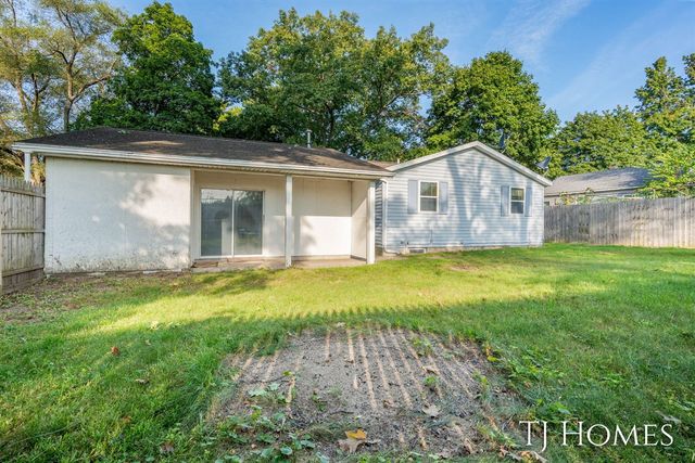 219 Alpine Street, Wayland, MI 49348