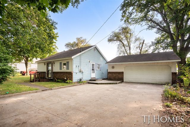 219 Alpine Street, Wayland, MI 49348