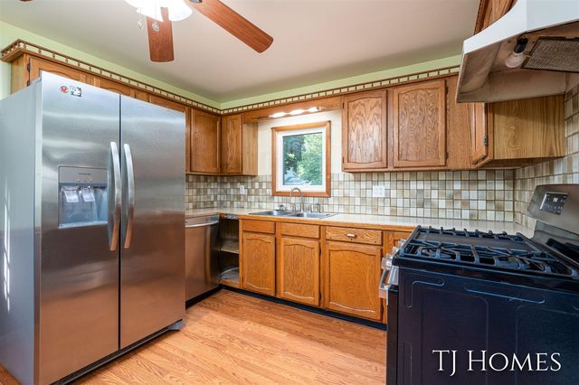 219 Alpine Street, Wayland, MI 49348