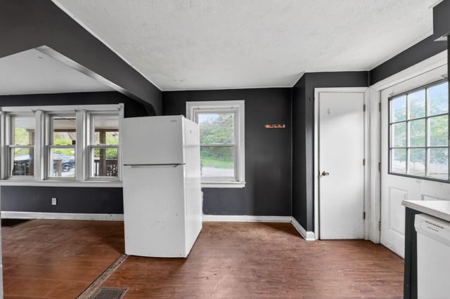 132 Main Avenue, Highland Heights, KY 41076