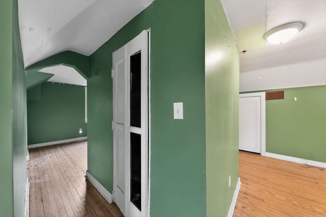 132 Main Avenue, Highland Heights, KY 41076