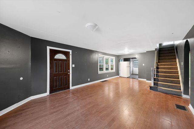 132 Main Avenue, Highland Heights, KY 41076