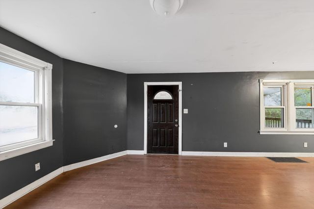 132 Main Avenue, Highland Heights, KY 41076