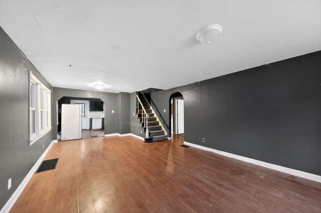 132 Main Avenue, Highland Heights, KY 41076