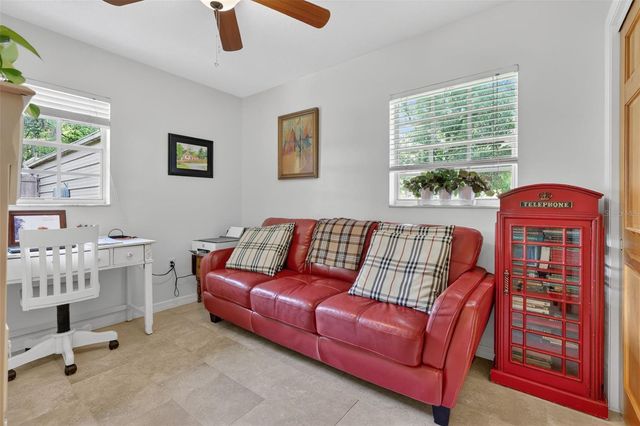 10 SHORTHORN DRIVE, Apopka, FL 32712