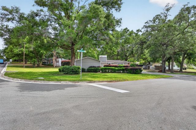 10 SHORTHORN DRIVE, Apopka, FL 32712