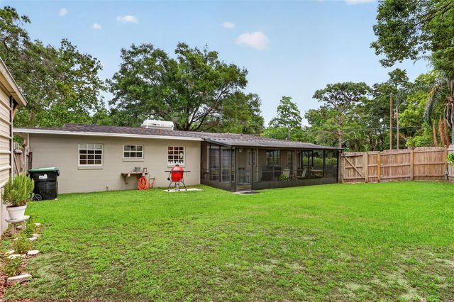 10 SHORTHORN DRIVE, Apopka, FL 32712