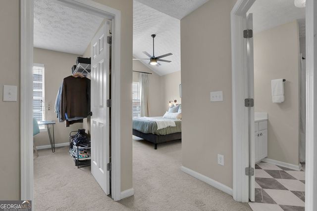 6608 Splashwater Drive, Flowery Branch, GA 30542