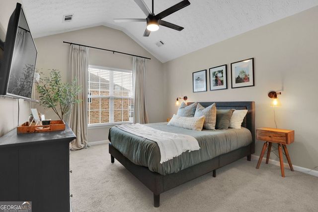 6608 Splashwater Drive, Flowery Branch, GA 30542