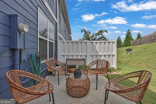 6608 Splashwater Drive, Flowery Branch, GA 30542