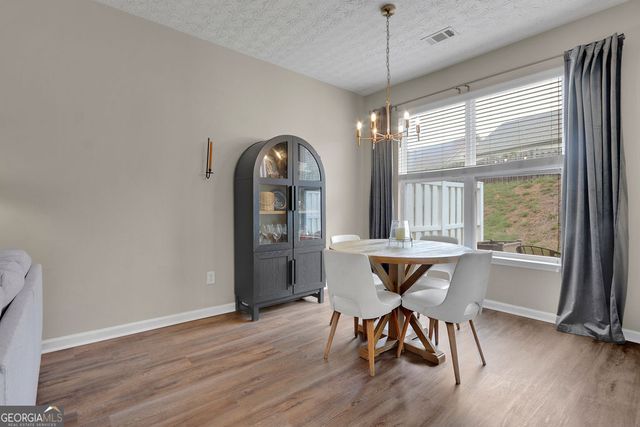 6608 Splashwater Drive, Flowery Branch, GA 30542