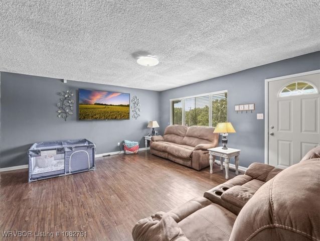 110 Oakwood Drive, Poteau, OK 74953