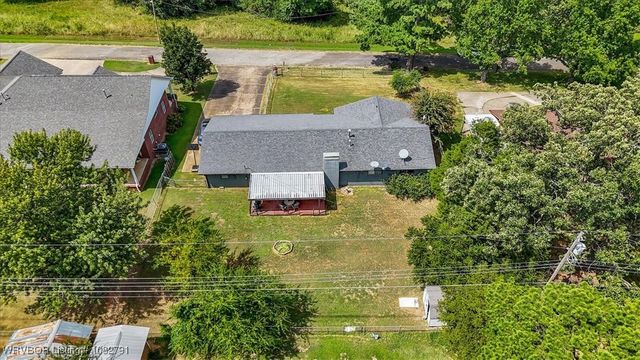110 Oakwood Drive, Poteau, OK 74953