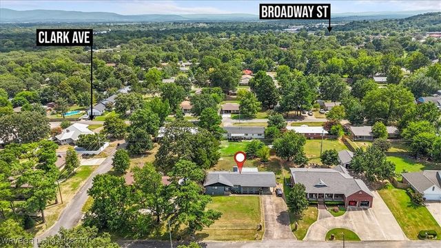 110 Oakwood Drive, Poteau, OK 74953