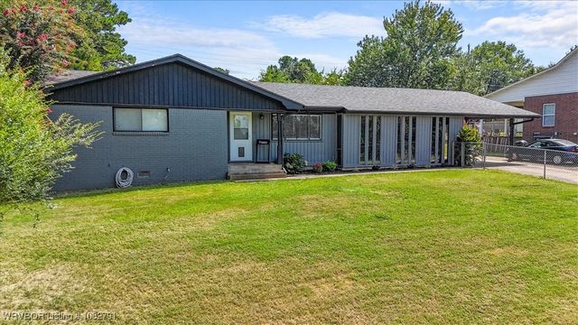 110 Oakwood Drive, Poteau, OK 74953