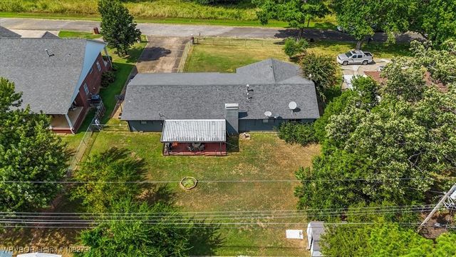 110 Oakwood Drive, Poteau, OK 74953
