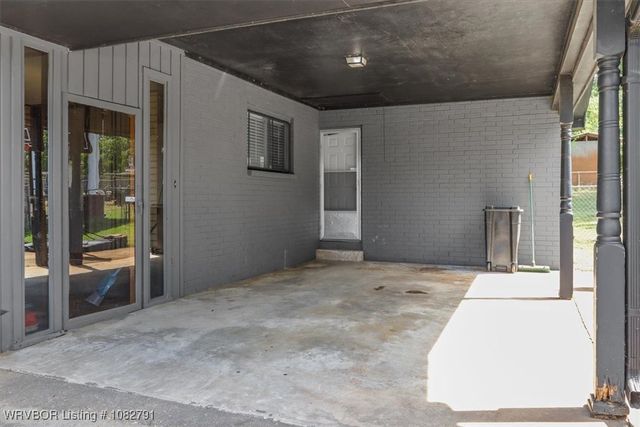 110 Oakwood Drive, Poteau, OK 74953