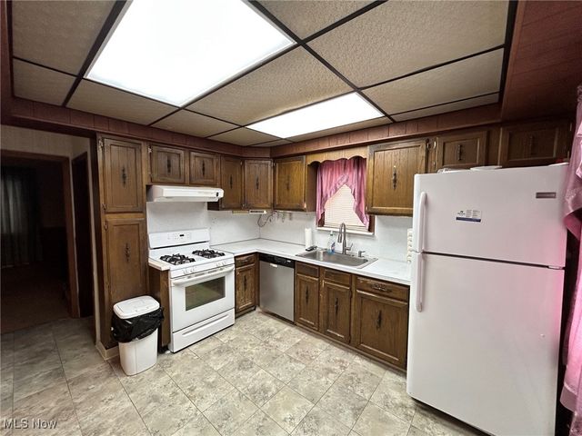 4248 W 49th Street, Cleveland, OH 44144