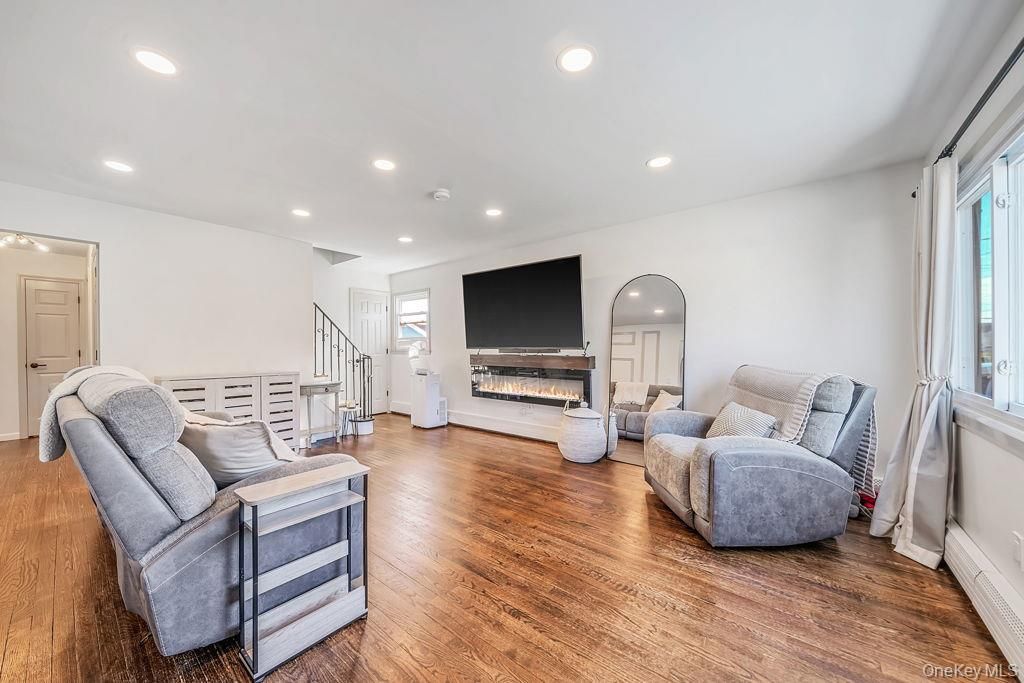 41 E Saltaire Rd, Lindenhurst, NY 11757 — photo 3