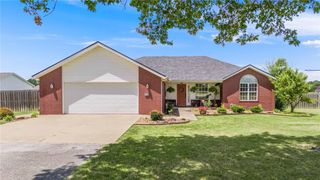 17989 Harmon Road, Fayetteville, AR 72704