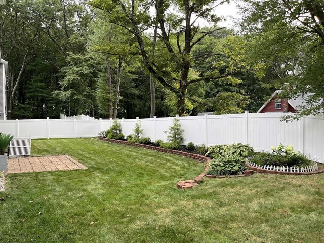20 Beacon St 20, Shrewsbury, MA 01545