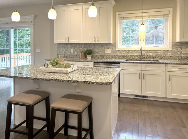 20 Beacon St 20, Shrewsbury, MA 01545